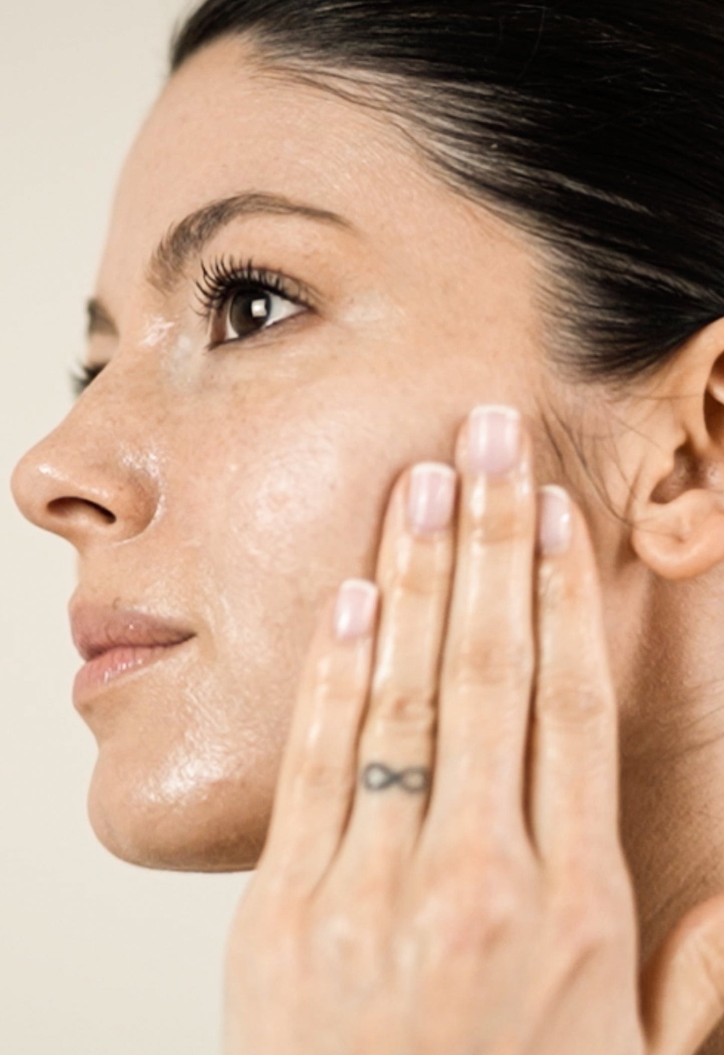 Universkin The Oil Cleanser - 200ml
